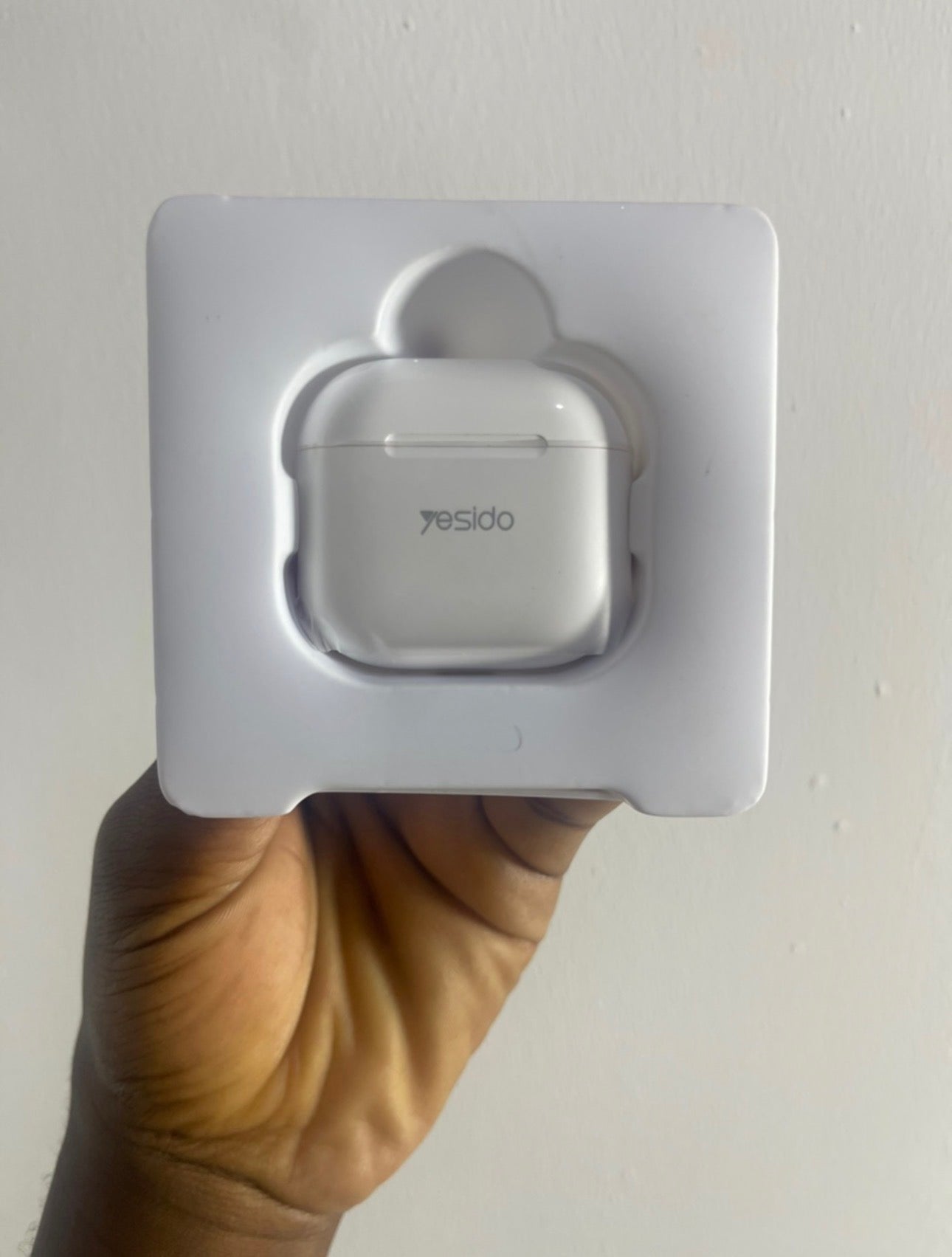 Yesido TWS32 Wireless Earbuds with ANC & Wireless Charging